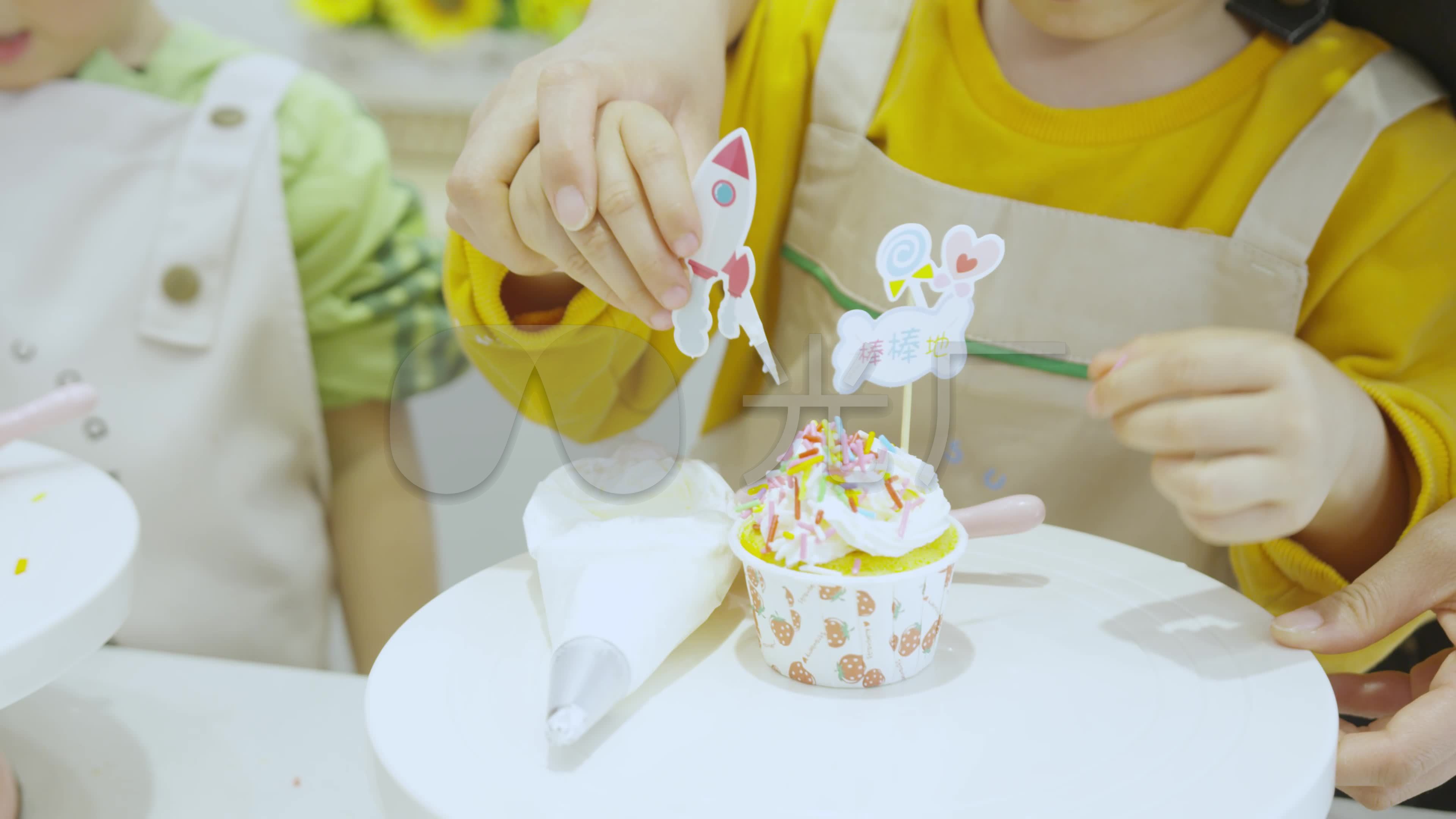 【免费亲子蛋糕DIY】这个五一带上你的孩子来至信福邸吧！_黄梅房信网