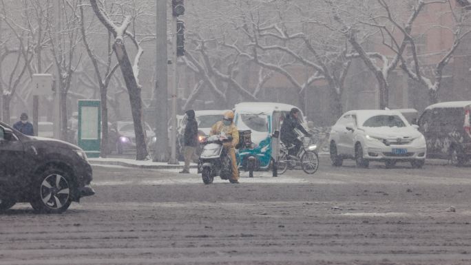 北京风雪中外卖快递骑手 慢动作升格