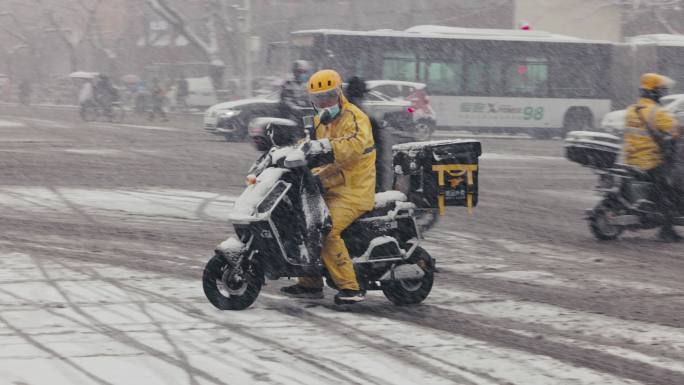 北京风雪中外卖快递骑手 慢动作升格