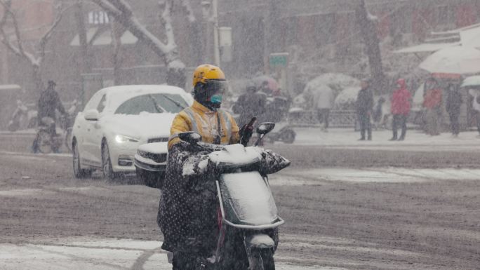 北京风雪中外卖快递骑手 慢动作升格
