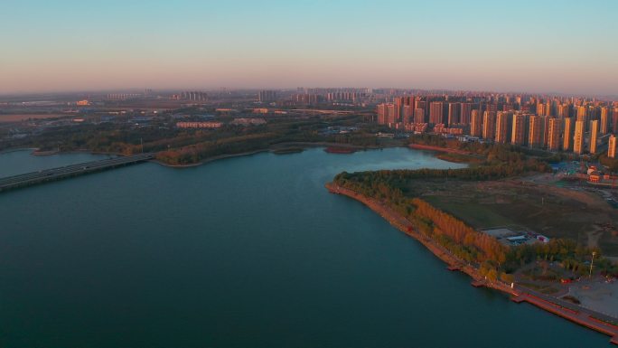 辽宁沈阳秋季丁香湖大气航拍城市风光