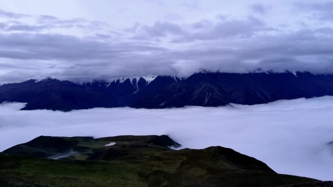 四川甘孜子梅垭口云海贡嘎雪山最佳观景平台