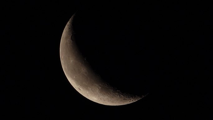 新月实拍月球月末月中