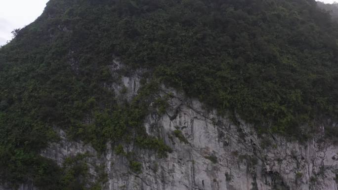 4K航拍百色山川风景