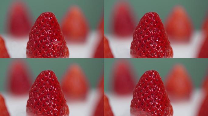 一组仙气飘飘的新鲜草莓