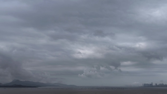 深圳海面风雨欲来 雨前的天空 乌云密布