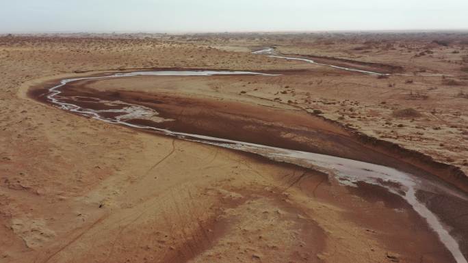 戈壁小溪防沙治沙 环境治理抗旱环境保护