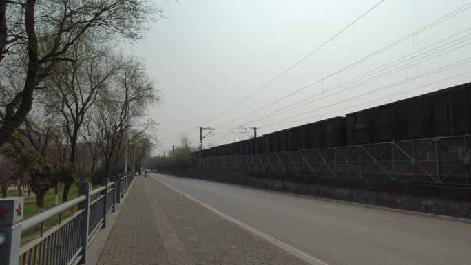 襄阳汉江大桥火车通过通行