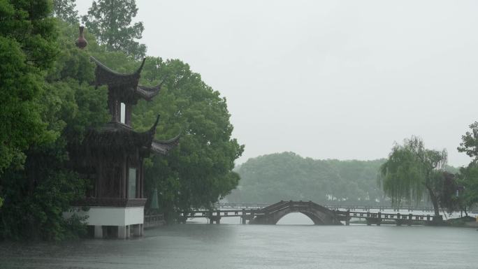 杭州 古风 下雨天  亭子  廊桥