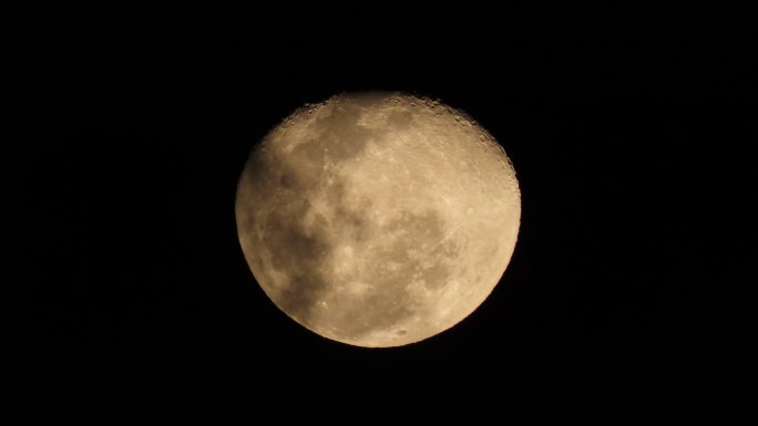 月缺月亮特写乌云遮月夜黑风高