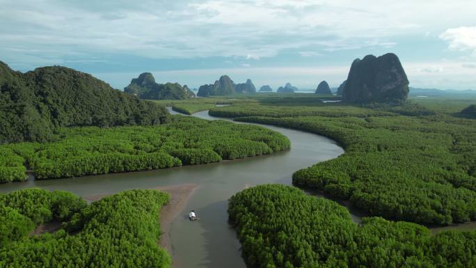 泰国南部攀牙湾鸟瞰图