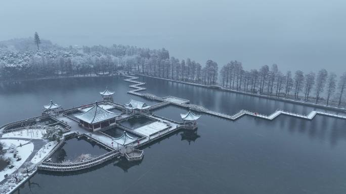 碧潭观鱼景区