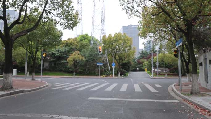 上海疫情空旷街道高架