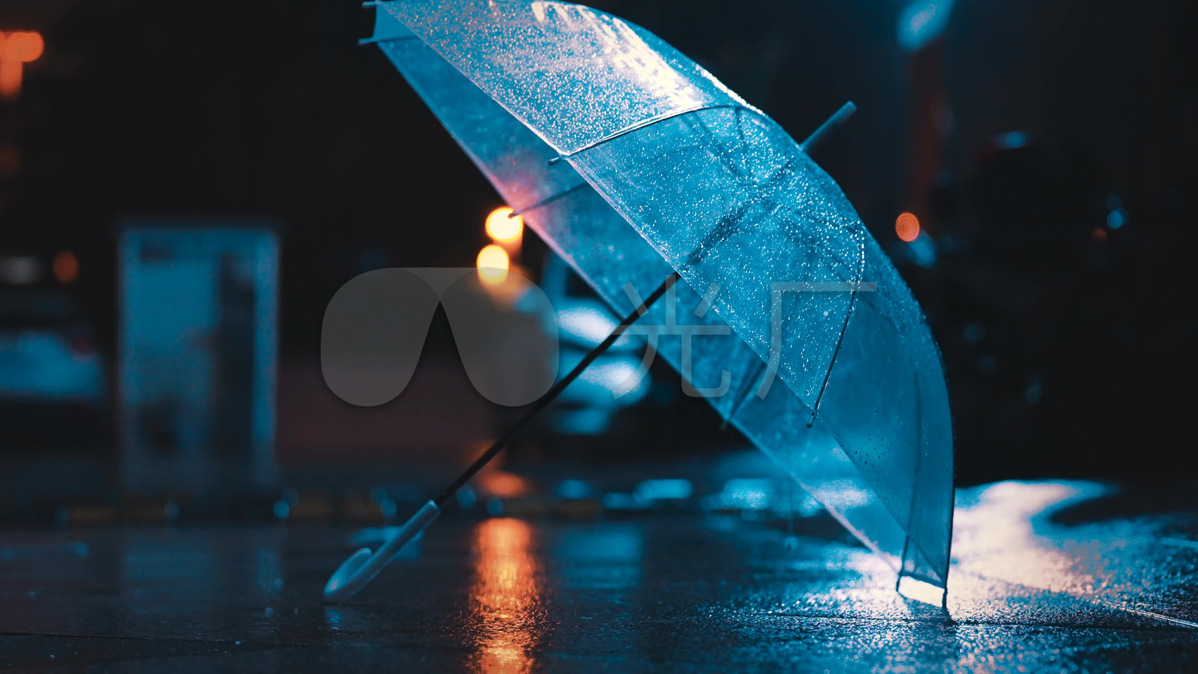 下雨行人，街道下雨，城市雨景视频素材,延时摄影视频素材下载,高清3840X1618视频素材下载,凌点视频素材网,编号:317294