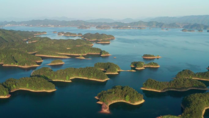 航拍杭州淳安千岛湖梅峰岛