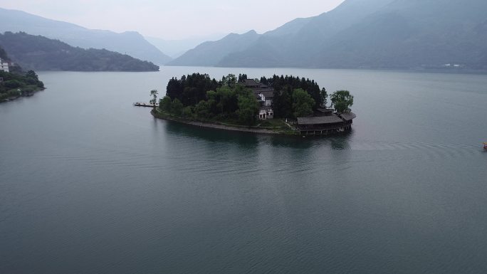 原创  高清航拍凉山彝族自治州雷波县马湖