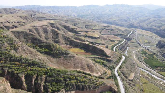 4lK 陕北黄土高原农村丘陵山地航拍