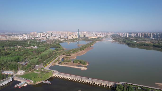 城市大景蓝天白云航拍视频素材俯视大地A