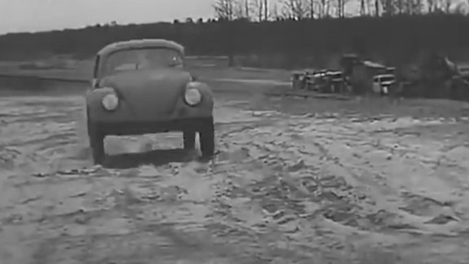 上世纪30年代德国大众汽车甲壳虫