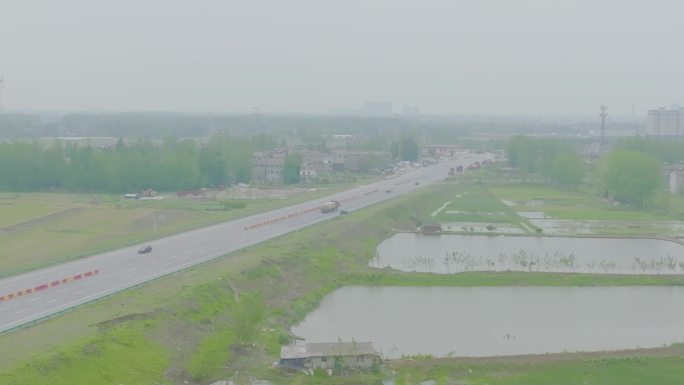 小河上的公路铁路