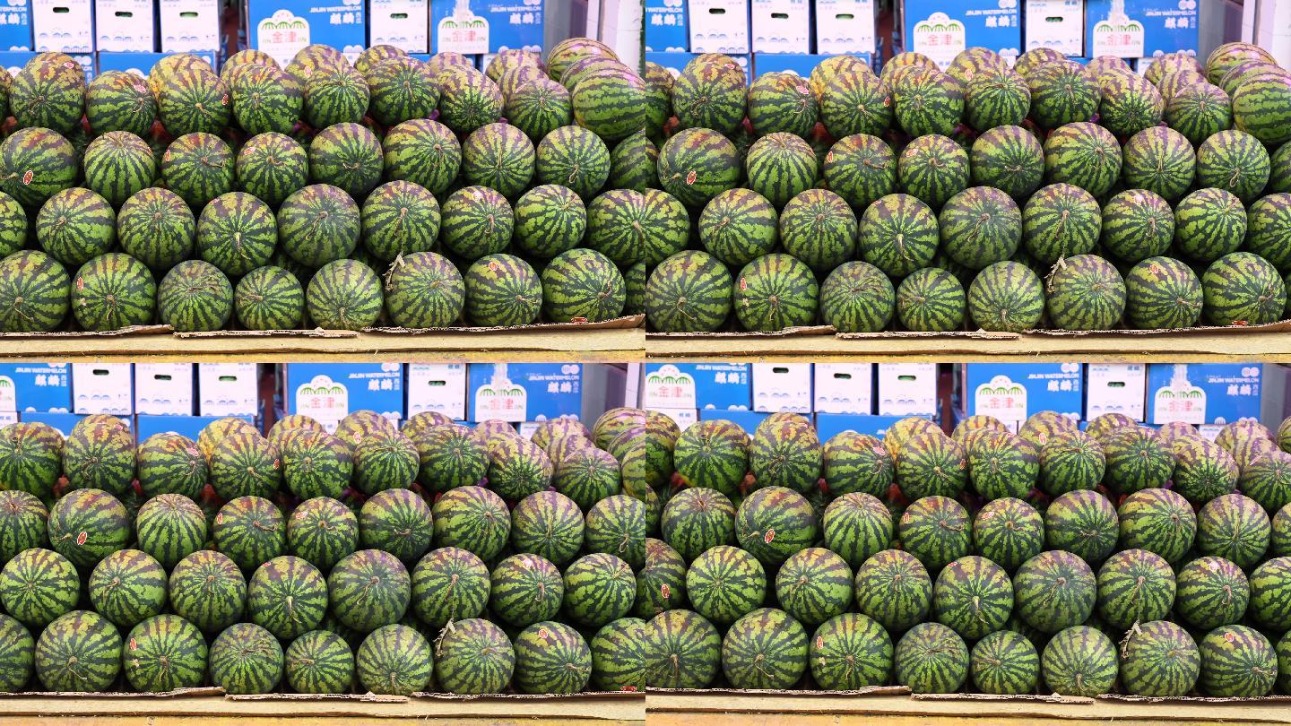 4K正版-超市摆放整齐的西瓜视频素材