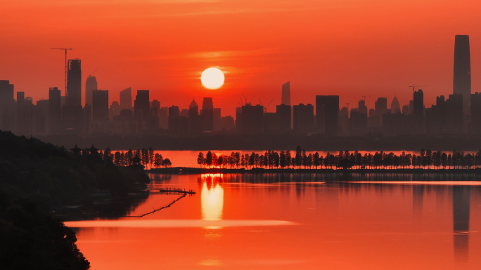 武汉东湖城市日落航拍