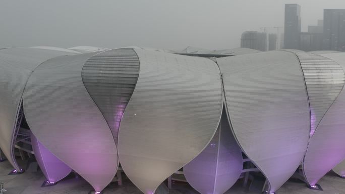 4K-log-雨中的杭州奥体中心体育场