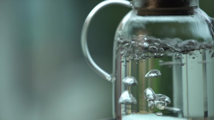 玻璃水壶开水沸腾