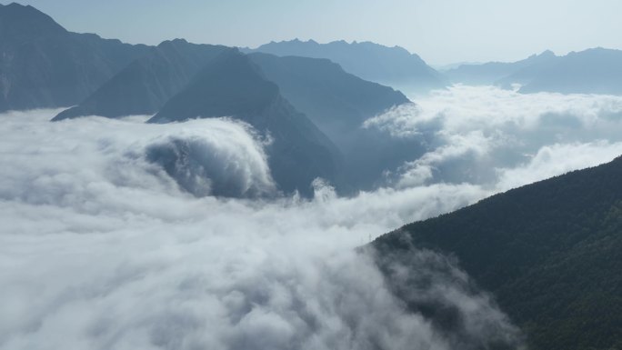 西陵峡口云雾