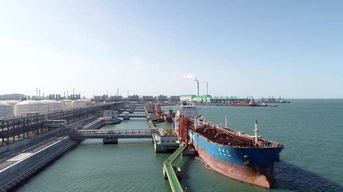 大连  化工厂 码头 滨海 海港 能源