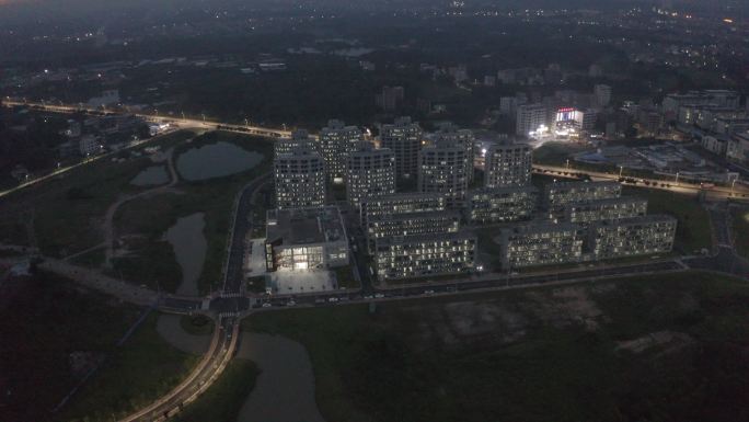 广东石油化工学院西城航拍夜景广油