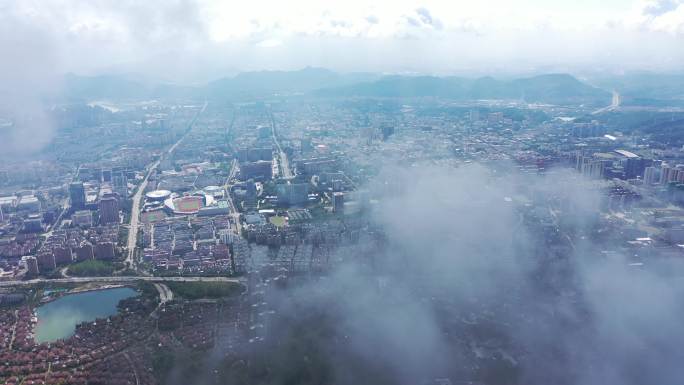 气势磅礴大气丽水城市穿云