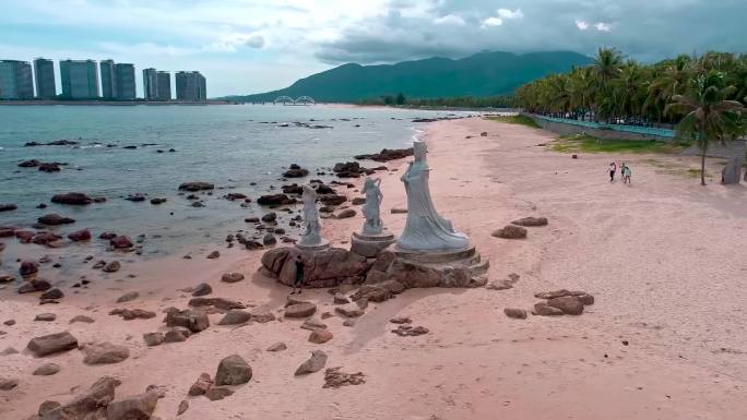 海南万宁日月湾冲浪胜地 田新村