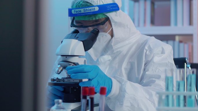 亚洲男性科学家2019冠状病毒疾病，从显微镜到病毒的研究，从病毒到实验室的技术研究，冠状病毒或COV