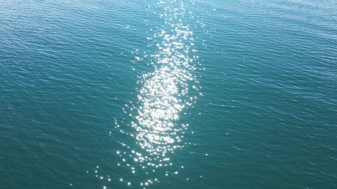 云南 泸沽湖 格姆神峰 航拍 水波 空镜