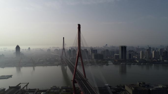 上海疫情 杨浦大桥 空城侧面波光