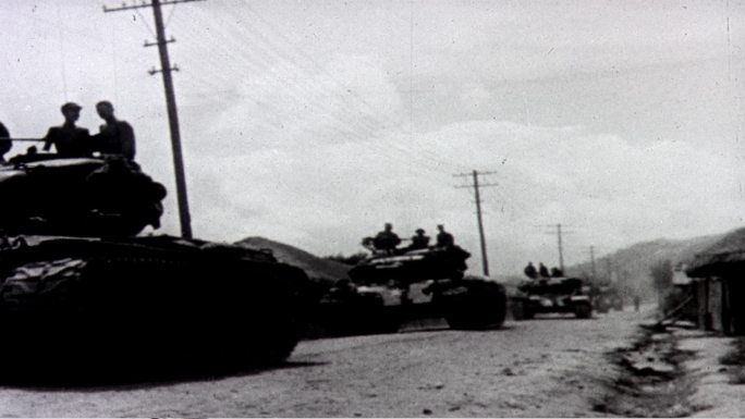 朝鲜战争中国志愿军美军坦克行军
