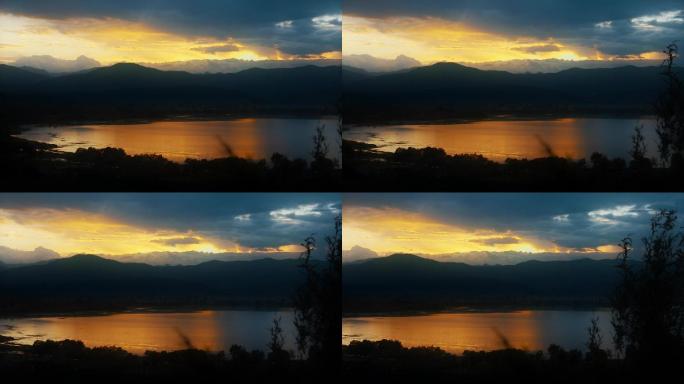 晚霞湖水视频金色日出时金色的高原湖泊湖水