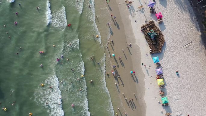 广西北海市北海银滩城市海滩旅游度假人群