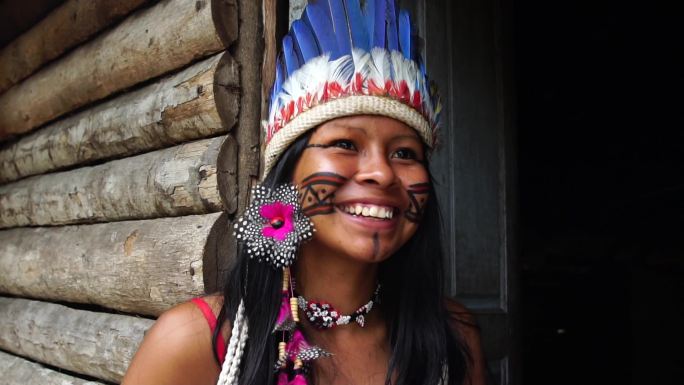 图皮瓜拉尼部落一名土著年轻女子的肖像