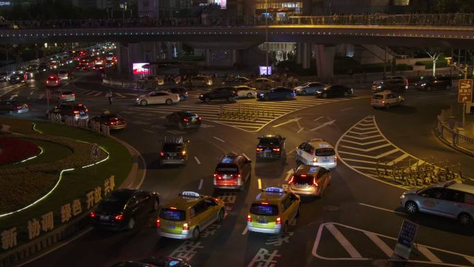 上海陆家嘴环路车流夜景