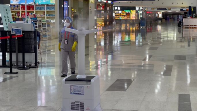 机场公共场合消毒机器人02
