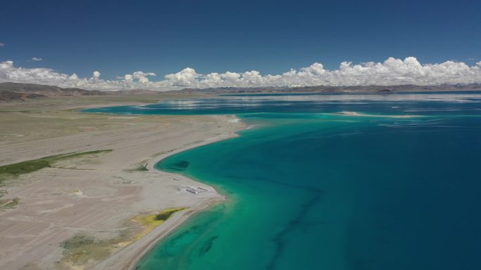 原创西藏扎日南木措错高原湖泊自然风光航拍