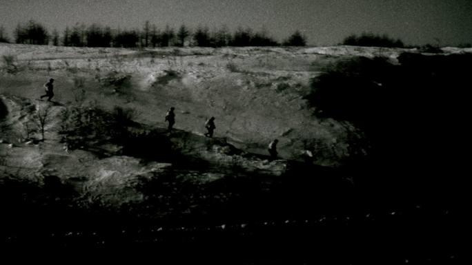 抗美援朝中国志愿军穿梭战壕