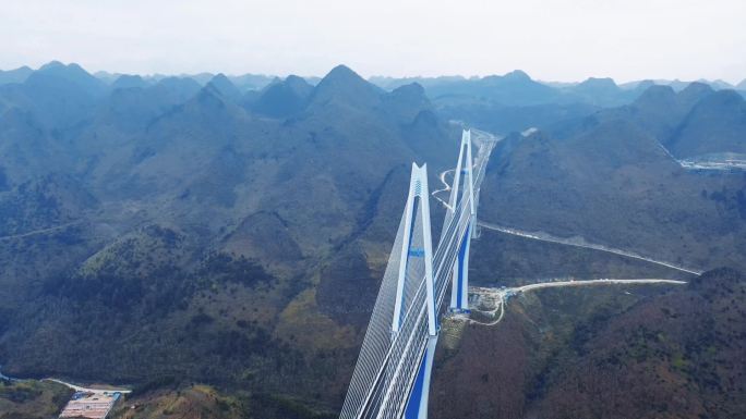 贵州省平塘县天空之桥