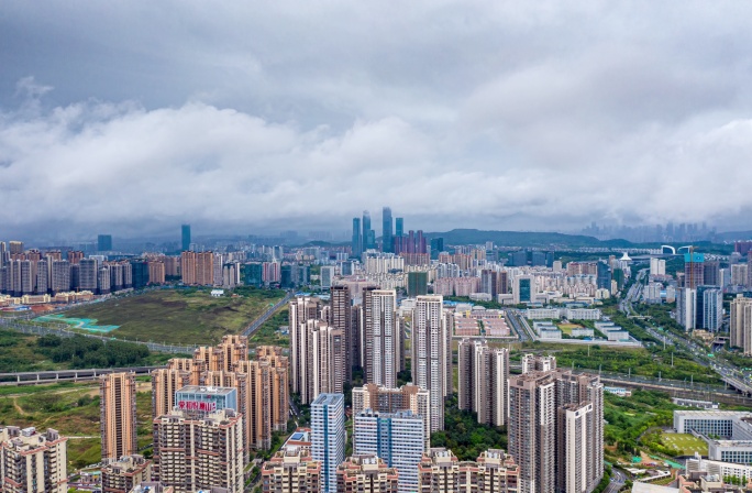 风雨中航拍延时南宁凤岭建筑群都市风云