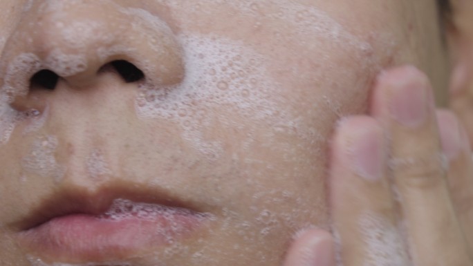 用泡沫洁面乳洗脸洗护二合一胡茬水洗