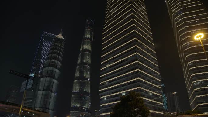上海陆家嘴金融区高楼夜景