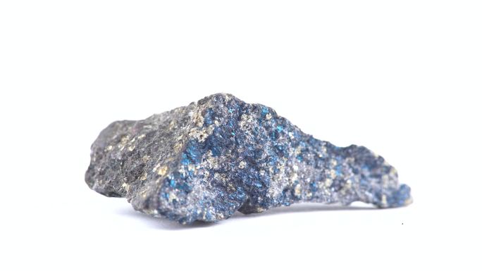 蓝色黄铜矿矿物矿石