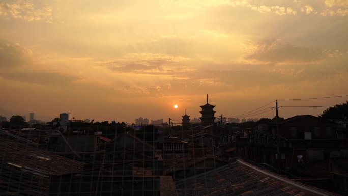 泉州东西塔黄昏特写泉州开元寺风景名胜古迹